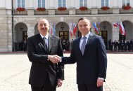 Əh­məd Şa­hi­dov: “Pre­zi­dent bey­nəl­xalq təş­ki­lat­lar­da Pol­şa-Azər­bay­can əmək­daş­lı­ğı­nın ye­ni mər­hə­lə­si­ni aç­dı”