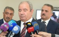 Nazir mətbuat nümayəndələrinin suallarını cavablandırıb