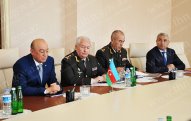 Kəmaləddin Heydərov ordu generalı ilə görüşüb