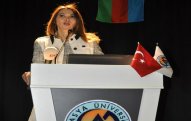 Qənirə Paşayeva Trabzondan dünyanın hər yerində yaşayan Türk gəncliyinə səsləndi