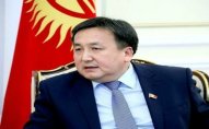 Qırğızıstan parlamentinin spikeri qardaşına görə istefa verdi