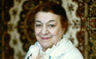 Nəsibə Zeynalova   – 100