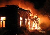 Bərdədə 5 otaqlı ev yandı