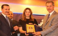 Qənirə Paşayeva ”İraq türkmanlarına və Türk Dünyasına xidmət” ödülü ilə mükafatlandırılıb 