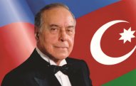 Bu gün ümummilli lider Heydər Əliyevin anım günüdür 