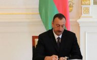 Prezident Azərbaycan xalçaçılarını təltif etdi