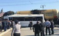 Dəmir Yolları qatarla avtobusun toqquşma anının GÖRÜNTÜLƏRİNİ YAYDI - VİDEO