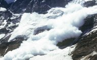 8 alpinist qar uçqununda öldü