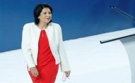Gürcüstan ilk qadın prezidentini seçdi