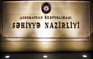Nazirlik qatarın taksini vurması nəticəsində xəsarət alanların durumunu açıqlayıb