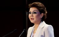 Nursultan Nazarbayevin qızı Ermənistana gedib