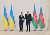 Zelenski Azərbaycan Prezidentini Ukraynaya rəsmi səfərə dəvət edib