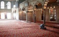 Azərbaycanda məscidlərə gələnlərin sayı xeyli azalıb