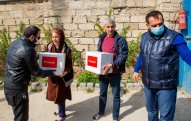 Bakcell Binədə yaşayan aztəminatlı ailələrə ərzaq yardımı edib   - FOTO