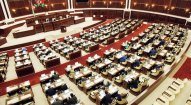 Milli Məclisin deputatları tətildən qayıtdı 
