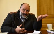 Ermənistanda hakim partiyanın deputatı mandatından imtina edib 