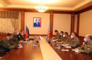 Zakir Həsənov Rusiya sülhməramlı qüvvələrinin komandanı ilə görüşüb 