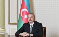 Prezident əmanətlərin sığortalanması üzrə kompensasiya məbləğini artırdı