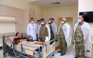 Zakir Həsənov bayramlar münasibətilə hərbi hospitalda olub - VİDEO