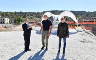 Prezident Şuşada yeni yaşayış kompleksinin tikintisi ilə tanış oldu