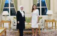 Əminə Ərdoğan Mehriban Əliyevaya təşəkkür etdi