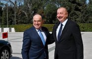 İlham Əliyev Albaniya prezidenti ilə görüşdü