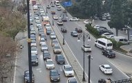 Bakının bir sıra yollarında tıxac yaranıb