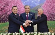 Onlar əbədi dostluq haqqında bəyannamə imzaladı