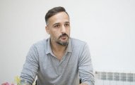 Azər və Rövşənin həbs müddəti uzadıldı