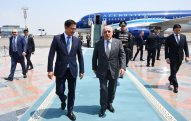 Əli Əsədov Özbəkistana rəsmi səfər edib