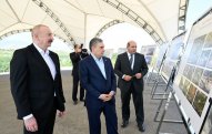 Prezident və Qurbanqulu Berdiməhəmmədov Füzuli şəhərinin dağıdılmış yerlərinə baxıblar