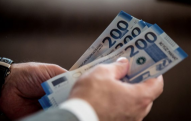 Bu şəxslərin əməkhaqları ilə bağlı MÜHÜM QƏRAR
