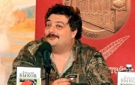 Rusiyalı yazıçı beynəlxalq axtarışa verildi