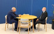 Prezident İlham Əliyev Nikol Paşinyanla görüşüb - FOTO