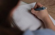 Dünənki imtahanda suallar şagirdləri çətin vəziyyətə saldı – NARAZILIQ