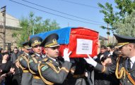 İtkin şəhidimizlə vida mərasimi keçirildi – FOTOLAR