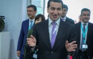Hikmət Hacıyev jurnalistlərə təşəkkür etdi – FOTO