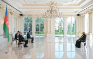 Prezident İlham Əliyev Omanın yeni səfirinin etimadnaməsini qəbul edib
