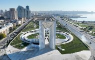 Laos Prezidenti Bakıda Zəfər parkını ziyarət edib