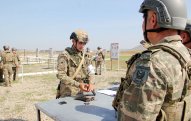 XTQ hərbi hissəsində vəzifəlilərin təlim toplanışı davam edir