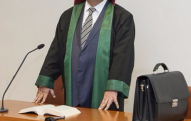 2 vəkilə töhmət verildi, 4-nə xəbərdarlıq edildi
