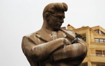 Vurğunun ağrıyan ürəyi, Sabirin bükülmüş beli, Cabbarlının nəcisə bulaşmış başı... — Mədəniyyət Nazirliyinin unutduğu tariximiz 