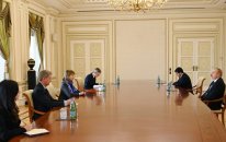 Prezident Böyük Britaniya Baş nazirinin Azərbaycan üzrə ticarət elçisini qəbul etdi (YENİLƏNİB)