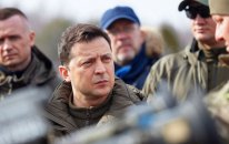 Zelenski iki generalı rütbəsindən məhrum etdi