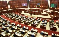 Parlamentin iclası başladı: “Biz hamımız bu aksiyanı dəstəkləyirik”