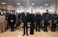 Prezident İlham Əliyev təyyarə qəzasında həlak olan ekipaj üzvlərinin vida mərasimində iştirak edib - FOTO - YENİLƏNİB