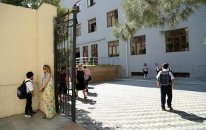 Dərsin ikinci günü faciə: Sinif yoldaşını bıçaqlayıb öldürdü