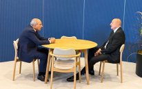 Prezident İlham Əliyev Nikol Paşinyanla görüşüb - FOTO