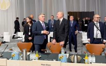 Prezident “Avropa Siyasi Birliyi”nin 7-ci Zirvə toplantısının açılış plenar sessiyasında iştirak edir