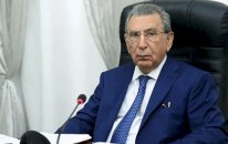 Ramiz Mehdiyev villasında ayrıca iclas salonu yaradıb, tribuna qurubmuş